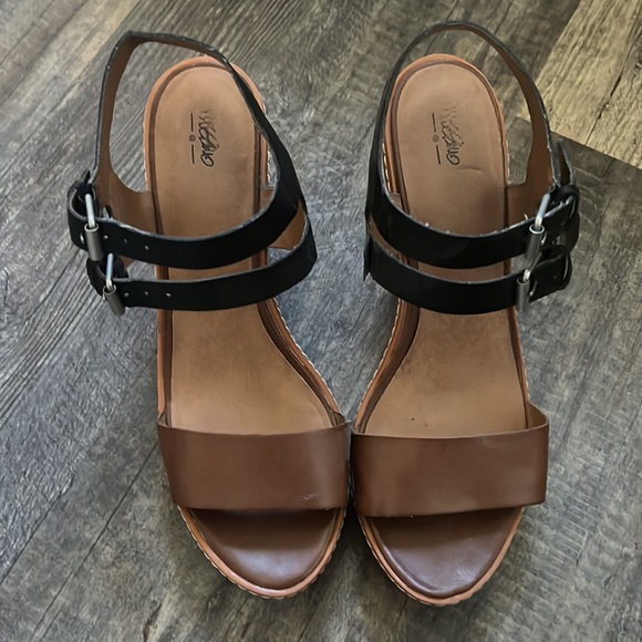 Wedges - Picture 2 of 2